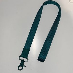 Thread Wallet Lanyard in the color Everglade